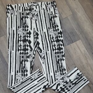 Lucy Paris Black White Vogue Large Skinny Pant Stretch Pockets